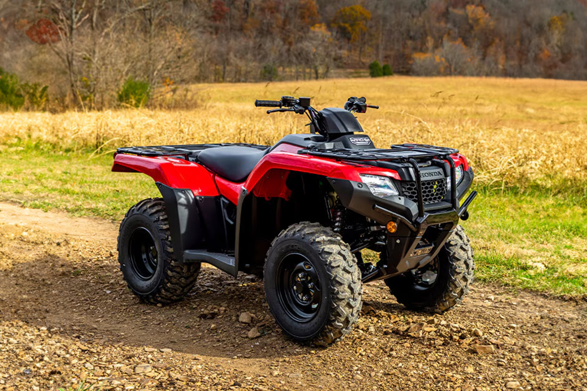 2024 Honda FOURTRAX RANCHER 4X4 vs. 2024 Honda FOURTRAX FOREMAN 4X4 Image 01